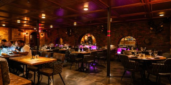Embracing the Brunch Crowd at Violettes: A Weekend Tradition